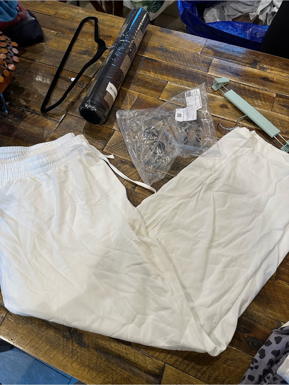 Women’s Wide Leg Drawstring Pants — White